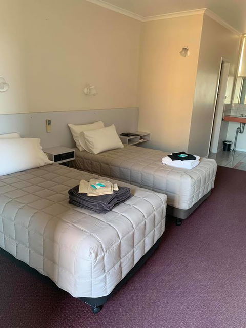 The Royal Motel - Accommodation Fremantle 1