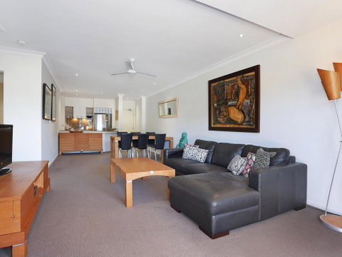 The Sands Unit 3 At 20 Pacific Parade Yamba Ocean View - Accommodation Fremantle 3