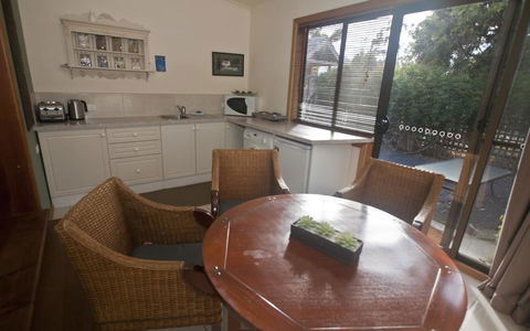 The Shingles Riverside Cottages - Accommodation Fremantle 1