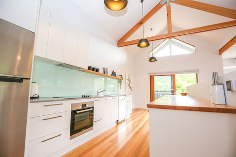 The Stelvio Villas - Villa One - Accommodation Fremantle 2