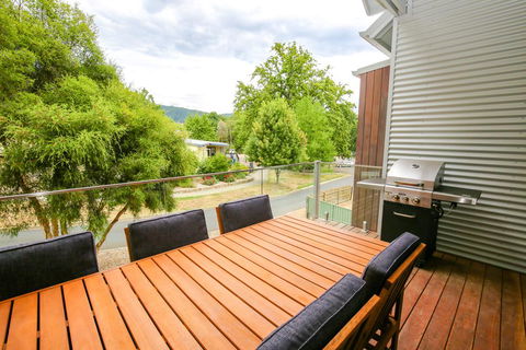 The Stelvio Villas - Villa One - Accommodation Fremantle 3
