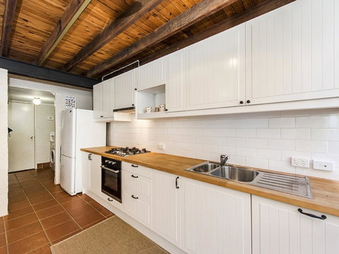 The Tannery - 2 Bedroom Converted Warehouse - Accommodation Fremantle 3