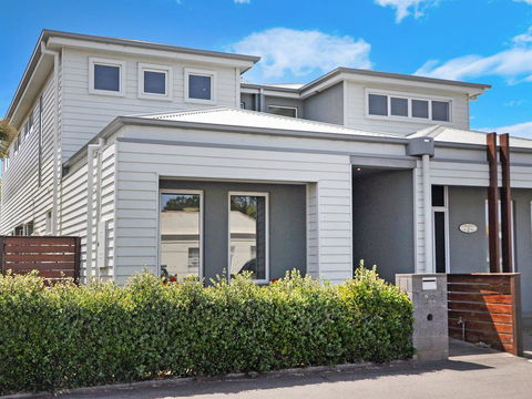 The Townhouse - Accommodation Fremantle 0