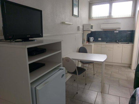 The Tree Motel - Accommodation Fremantle 3