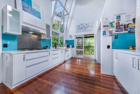 The Treehouse - Accommodation Fremantle 2