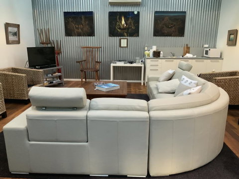 The Woolshed - Accommodation Fremantle 3