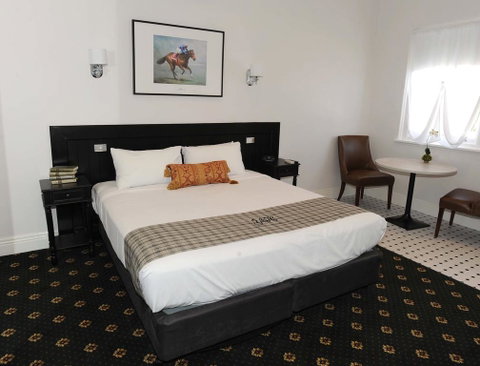 The Yarrawonga Hotel - Accommodation Fremantle 0
