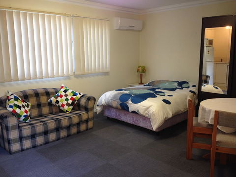 Thornleigh Garden View, Comfortable & Tranquil - Accommodation Fremantle 1