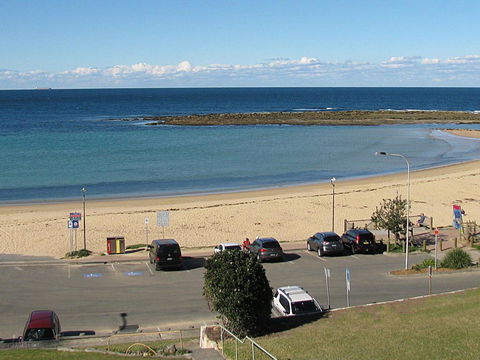 Toowoon Beach View 3br Villa 4 Just Steps To Beach With Views - Accommodation Fremantle 0