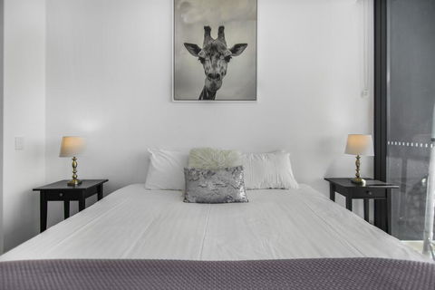 Top Floor 3 Bed Apartment With Million Dollar Views - Accommodation Fremantle 2