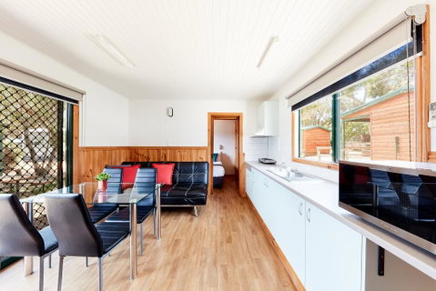 Torquay Foreshore Caravan Park - Accommodation Fremantle 2
