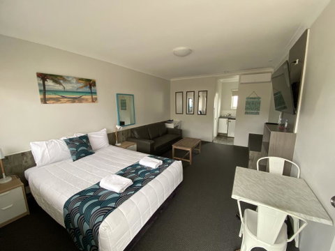 Top Of The Town Motor Inn - Accommodation Fremantle 0