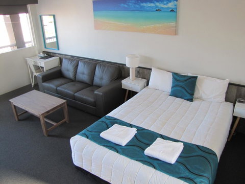 Top Of The Town Motor Inn - Accommodation Fremantle 2