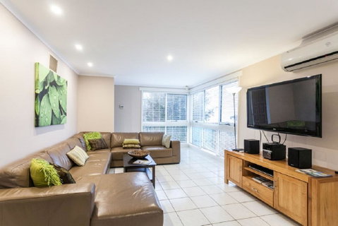 Torquay Retreats - Anderson - Accommodation Fremantle 0