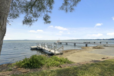 Toukley Lakefront House,Toukley - Accommodation Fremantle 2