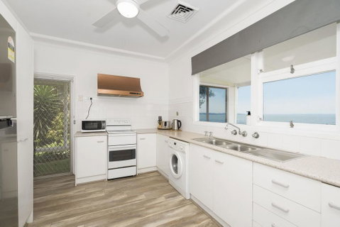 Toukley Lakefront House,Toukley - Accommodation Fremantle 3