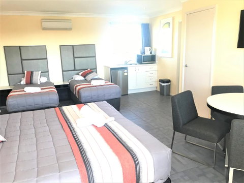 Toukley Motor Inn - Accommodation Fremantle 2
