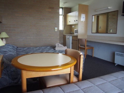 Town Centre Motor Inn - Accommodation Fremantle 1