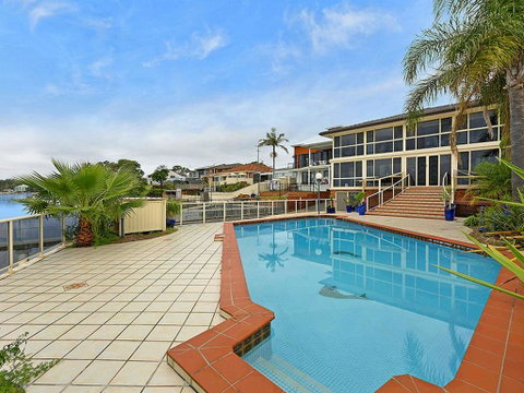 Toukley Waterfront House - Accommodation Fremantle 2