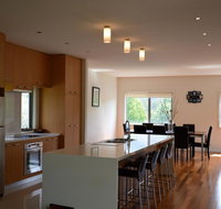 Track 4 - Accommodation Fremantle