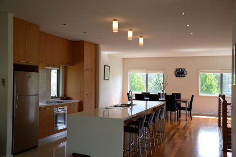Track 4 - Accommodation Fremantle 0