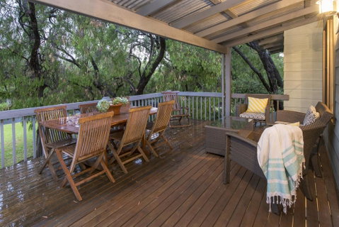 Tranquil Waters - Pet Friendly Family Beach House In Quindalup - Accommodation Fremantle 2