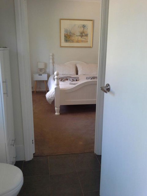Tree Lodge - Accommodation Fremantle 1