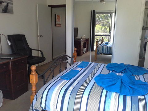 Tree Lodge - Accommodation Fremantle 2