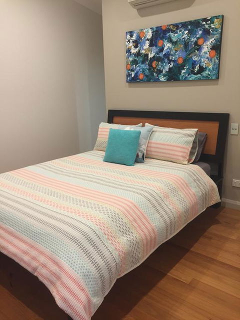 Treehouse Retreat - Accommodation Fremantle 0