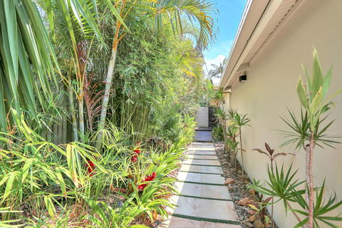 Tropical Oasis - Accommodation Fremantle 2
