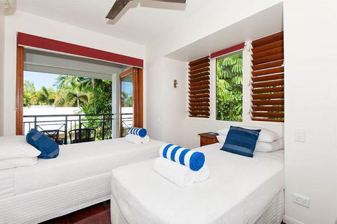 Tropical Oasis - 8 Templemoon - Accommodation Fremantle 2