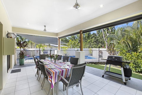 Tropical Private Holiday House With Pool - Accommodation Fremantle 3