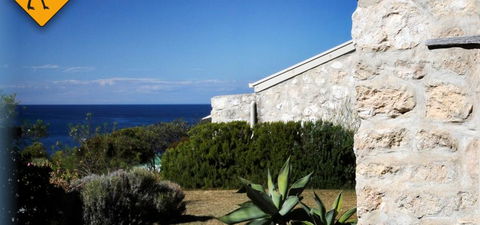 Tu Emuz Stone Beachfront Villa, Emu Bay, Kangaroo Is - Accommodation Fremantle 3