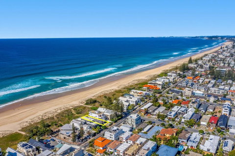 True Beachfront Beach House - Accommodation Fremantle 2