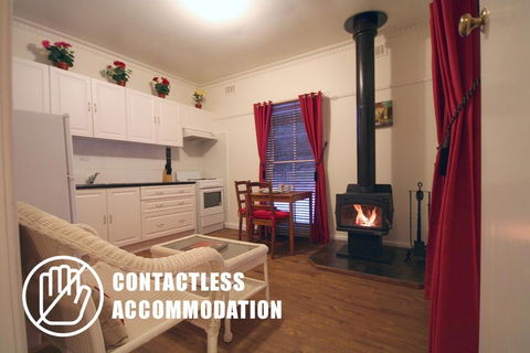 Tudor Cottages - Accommodation Fremantle 1