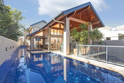 Tugun Lookout - Accommodation Fremantle 2