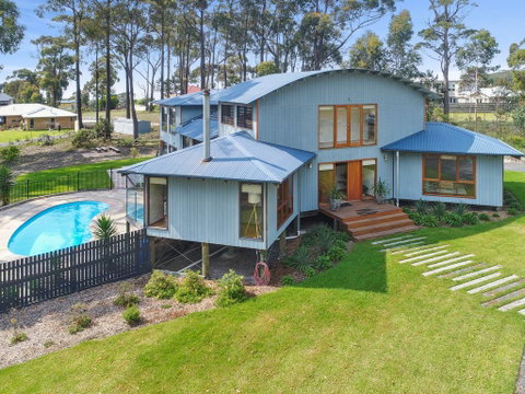 Tura Tree House - Accommodation Fremantle 0