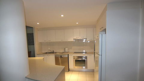 Twin Pines 301 - CBD Location - Accommodation Fremantle 1