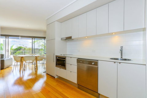 Two Bedroom Resort Apartment - Accommodation Fremantle 3