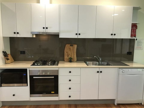 Tyntynder Garden Cottage 4 - Accommodation Fremantle 0
