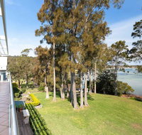 Unit 1 44 Danalene Pde fantastic waterfront property with air con - Accommodation Fremantle