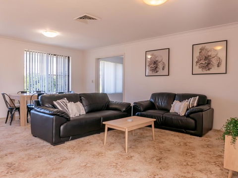 Unit 1@Tee Jays - Accommodation Fremantle 2