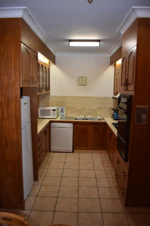 Unit 2, Ballingalla Apartments - Accommodation Fremantle 3