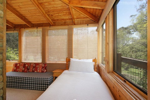 Until - Country Garden Setting - Accommodation Fremantle 2