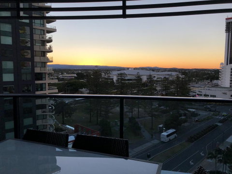 Upmarket Resort At Oracle Broadbeach URGC - Accommodation Fremantle 1