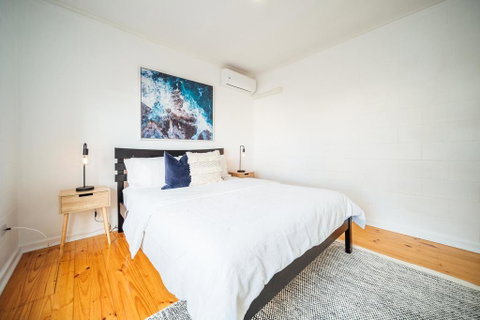Urban Beach Shack-Metres From The Beach & Cafes - Accommodation Fremantle 1
