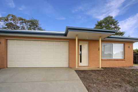 V & V Family Dream Away - Accommodation Fremantle 0