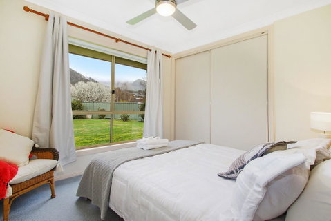 Valley View Townhouse - On The RAIL TRAIL - Accommodation Fremantle 1
