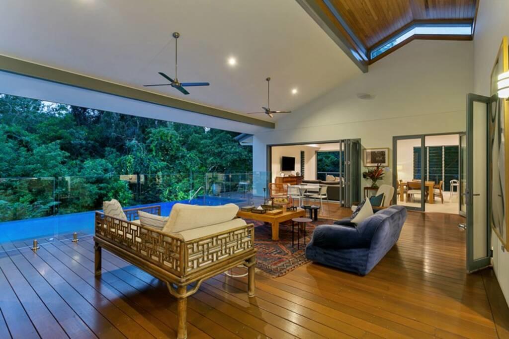 Ellis Beach QLD Accommodation Fremantle