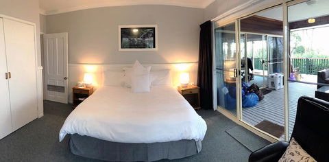 Valley View Luxury Retreat - Accommodation Fremantle 2